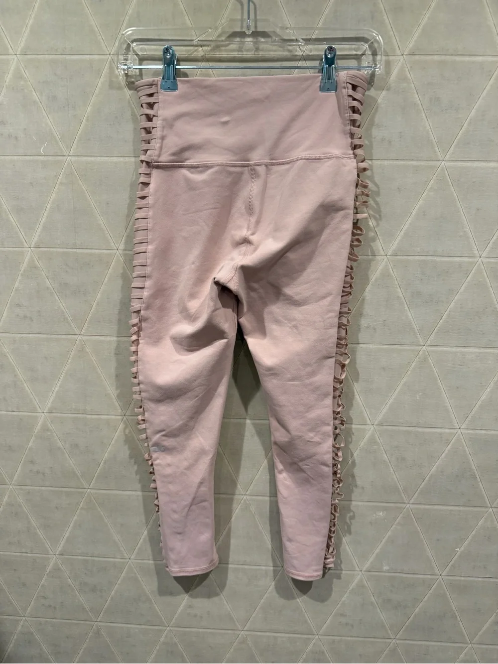 { ALO Yoga } High Waist Prism Capri Pale Mauve
